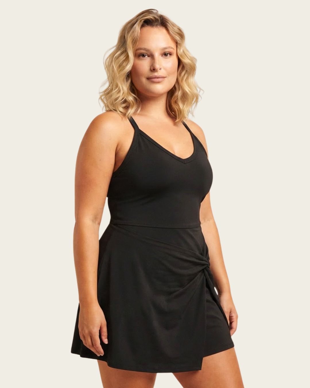 Macaquinho Twist - com Short Saia