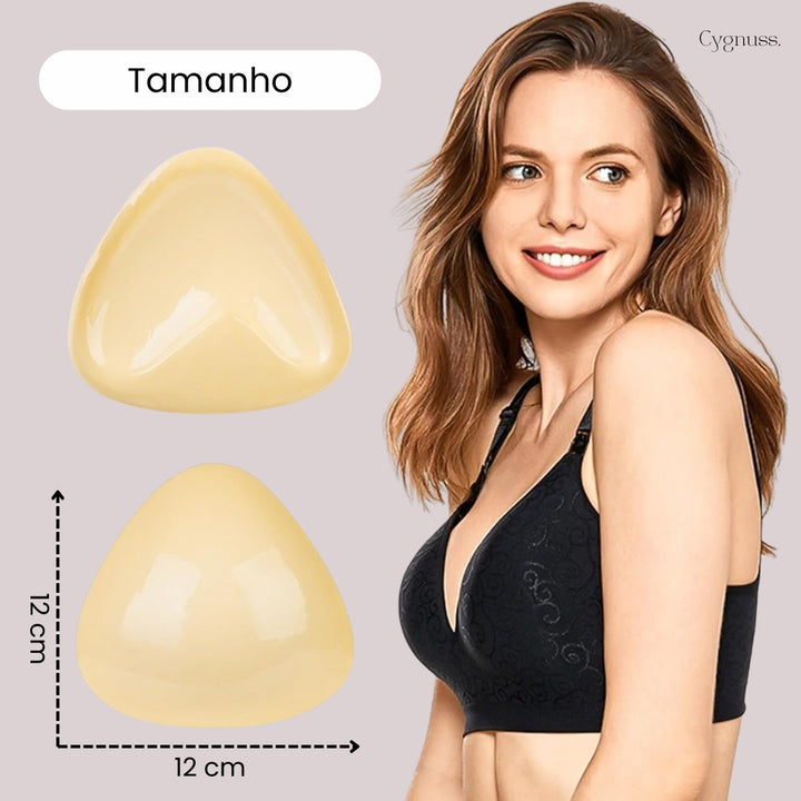 Tamanho perfeito! Com 12x12 cm, o protetor se adapta super bem ao corpo e garante um visual natural com sustentação discreta.