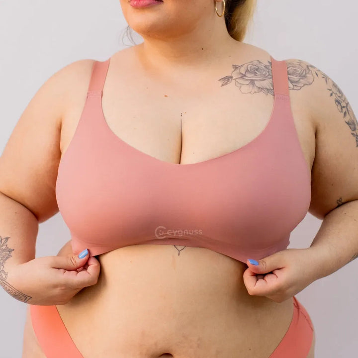Sutiã rosa plus size sem costura Cygnuss, com tecnologia Cygel, conforto excepcional e modelagem sem marcas. Promoção exclusiva no kit de alta qualidade. Desconto especial e conforto garantido para o seu dia a dia.
